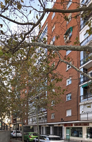 Plaza Santo Domingo, 2, Alcorcón, Madrid for lease - Primary Photo - Image 1 of 2