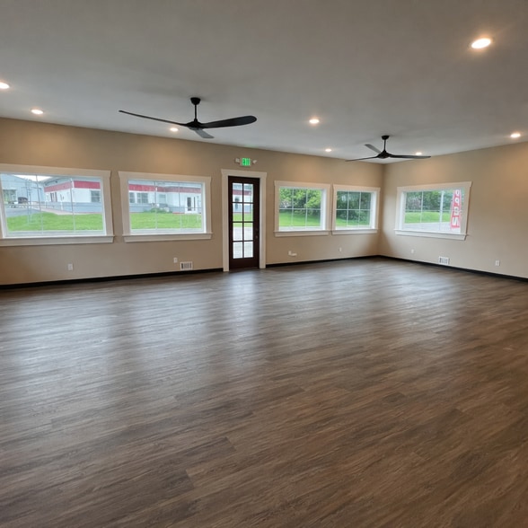 5818 Big Tree Rd, Livonia, NY for lease - Building Photo - Image 2 of 3