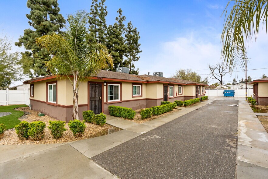3442 W University Ave, Fresno, CA à vendre - Photo du bâtiment - Image 2 de 9