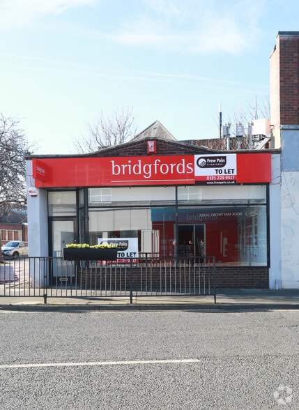 57 Park Vw, Whitley Bay for sale - Building Photo - Image 3 of 7