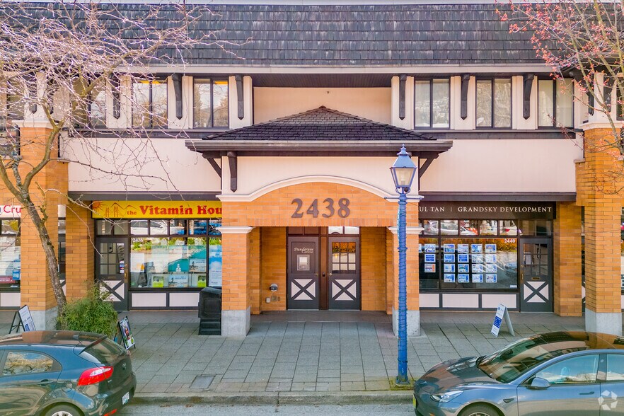 2438 Marine Dr, West Vancouver, BC for lease - Building Photo - Image 3 of 4