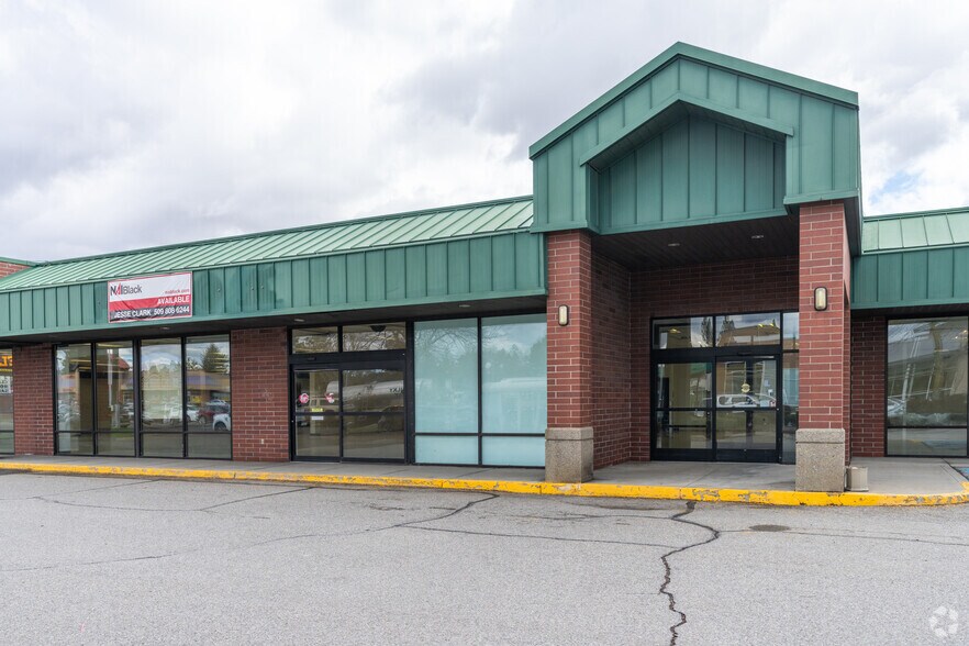 6302 N Division St, Spokane, WA à louer - Photo du bâtiment - Image 3 de 5