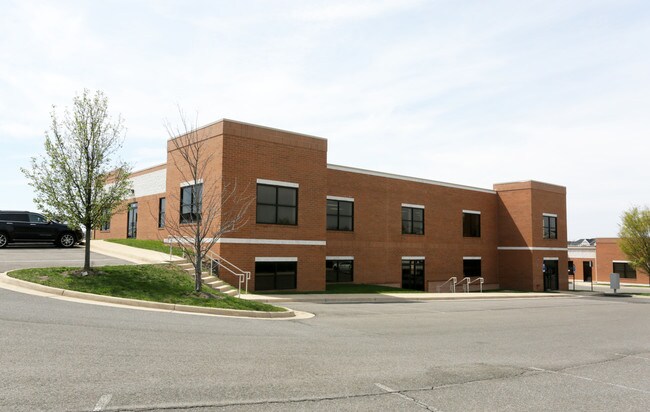 More details for 240-252 Airport Rd, Winchester, VA - Office, Flex for Lease