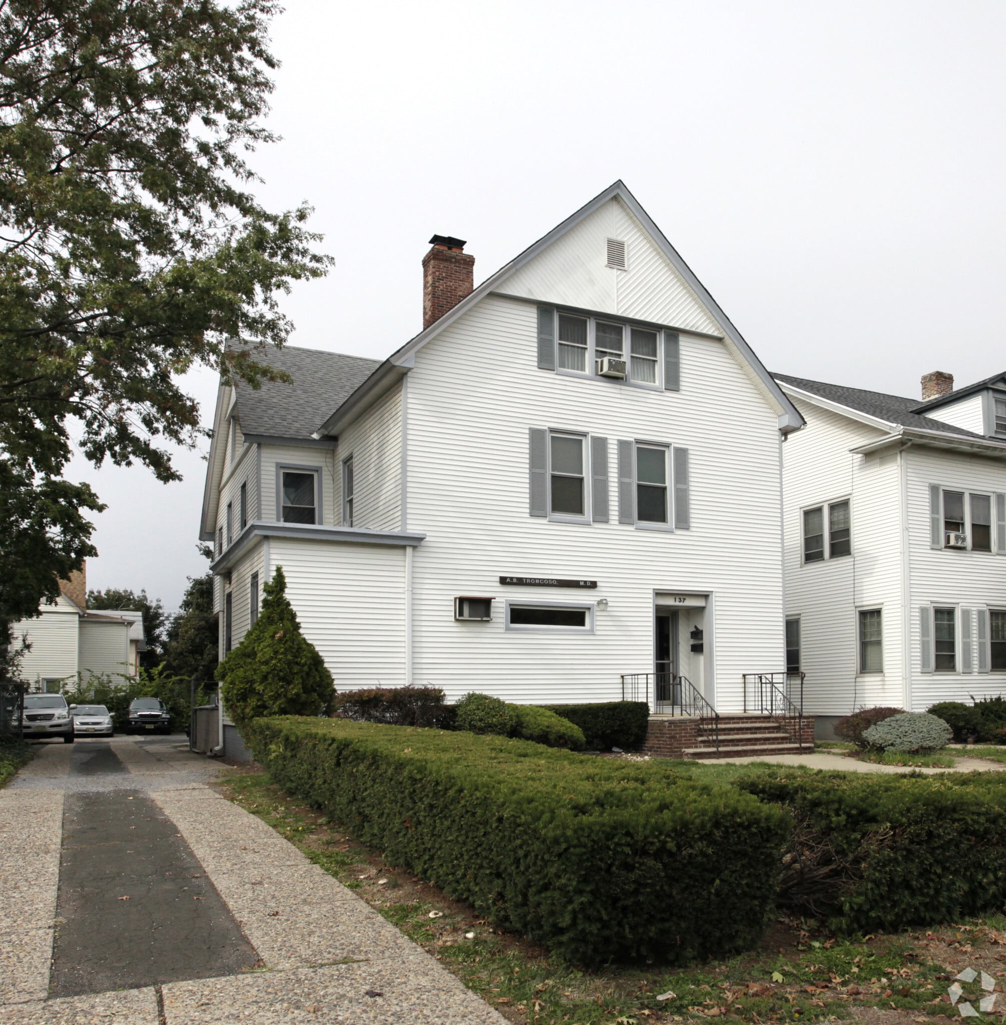 137 Livingston Ave, New Brunswick, NJ à vendre Photo principale- Image 1 de 18