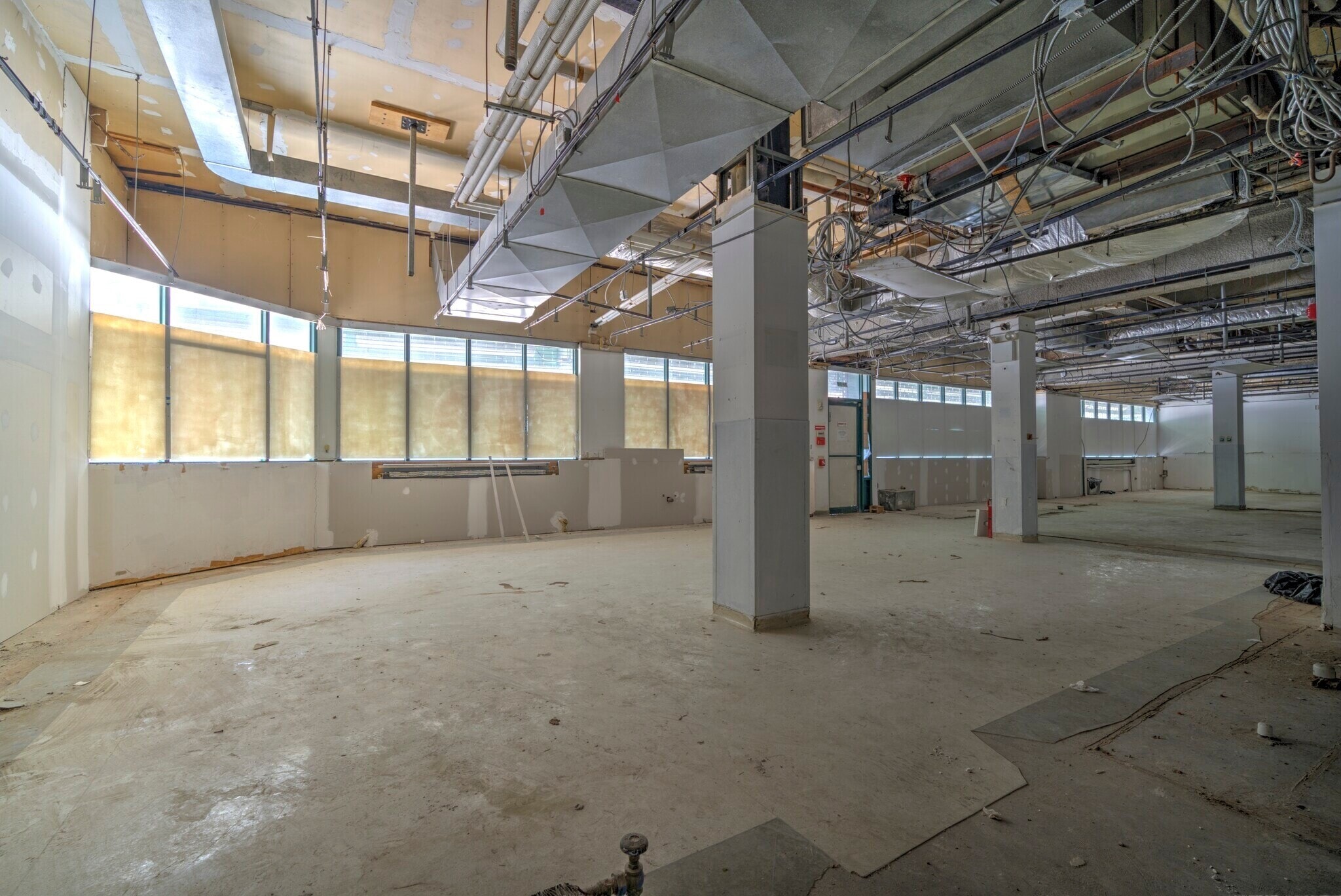 2611-2615 Frederick Douglass Blvd, New York, NY for lease Interior Photo- Image 1 of 11