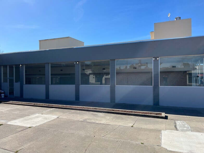 908 1/2 S Main St, Salinas, CA à louer - Photo du bâtiment - Image 3 de 9