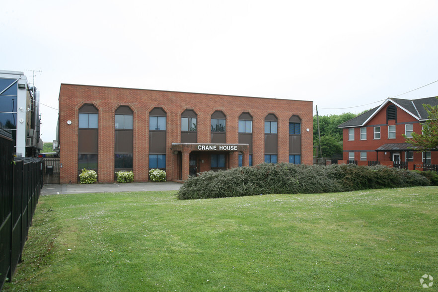 1 Bath Rd, Hounslow à louer - Photo du bâtiment - Image 2 de 3