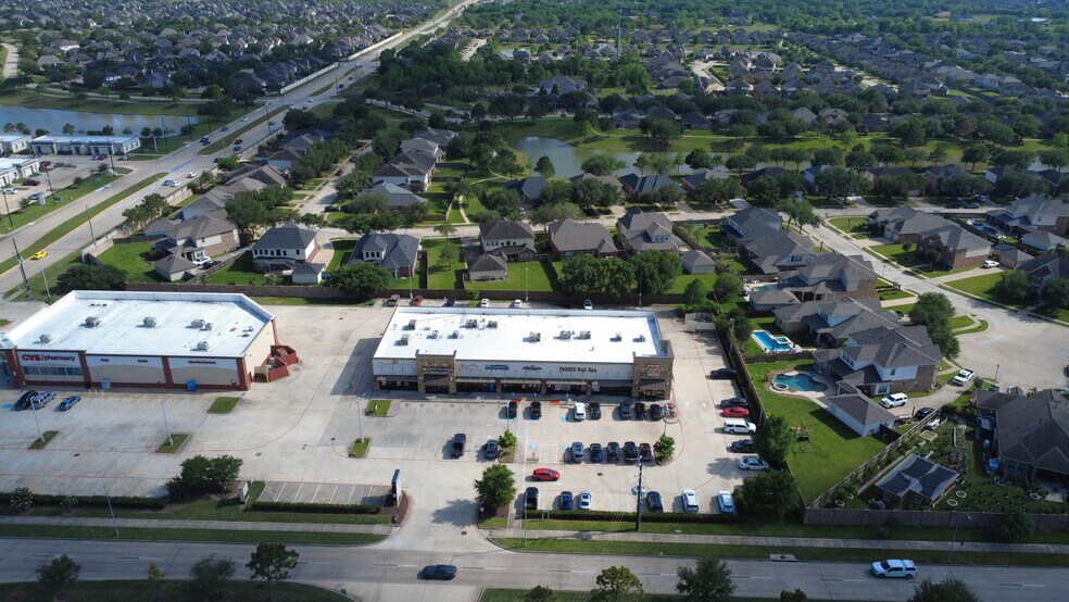 12810 W Broadway St, Pearland, TX à louer - Photo du bâtiment - Image 2 de 3