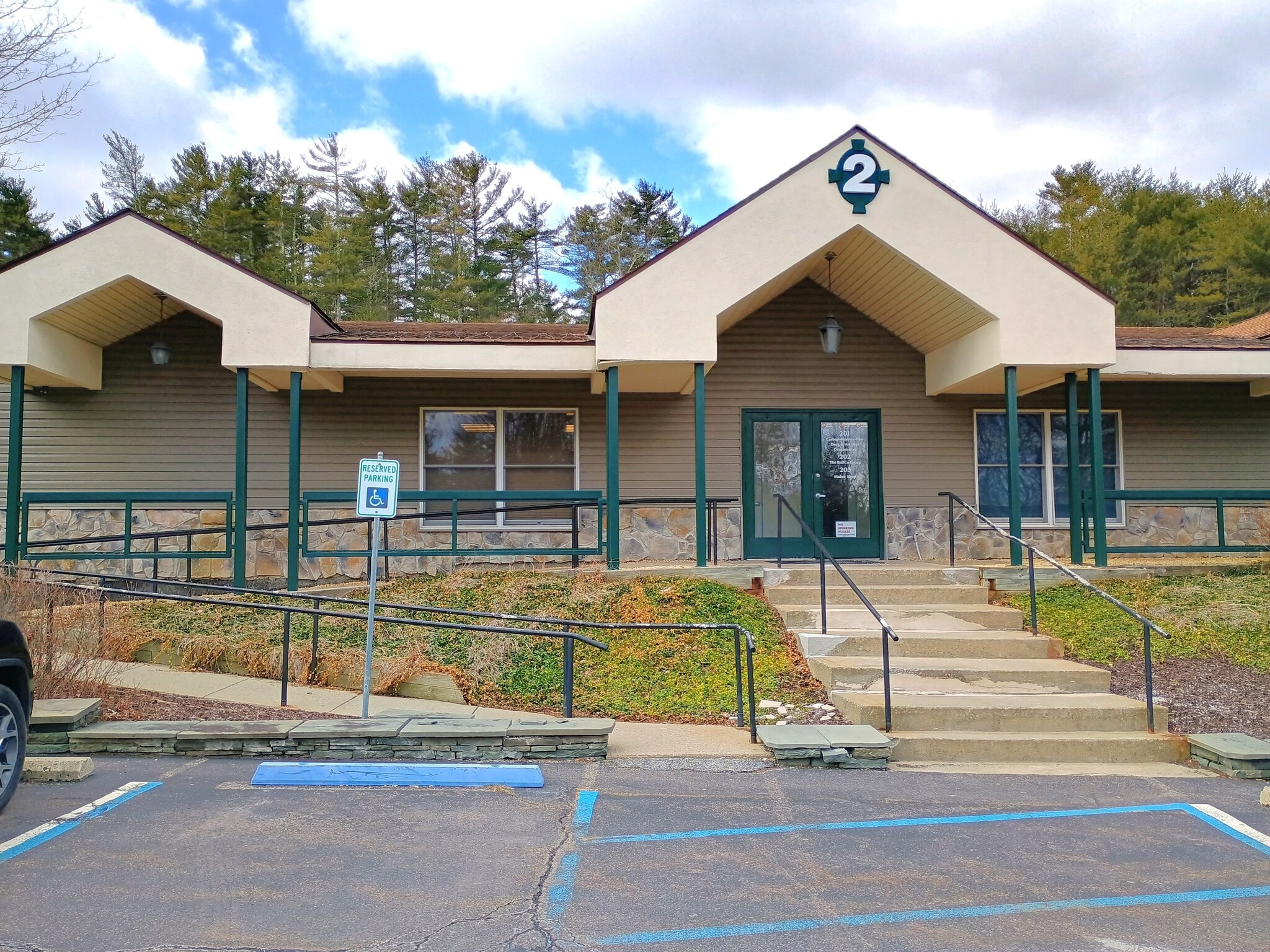 10 Buist Rd, Milford, PA à louer Photo du bâtiment- Image 1 de 25