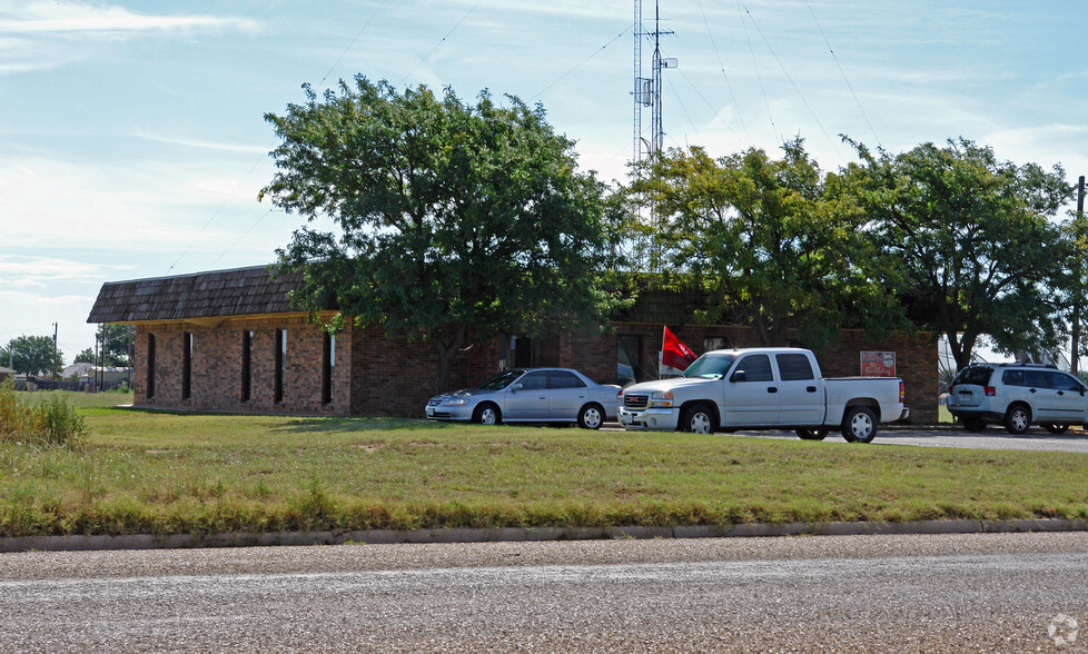 3218 N Quincy St, Plainview, TX à vendre - Photo du b timent - Image 1 de 31