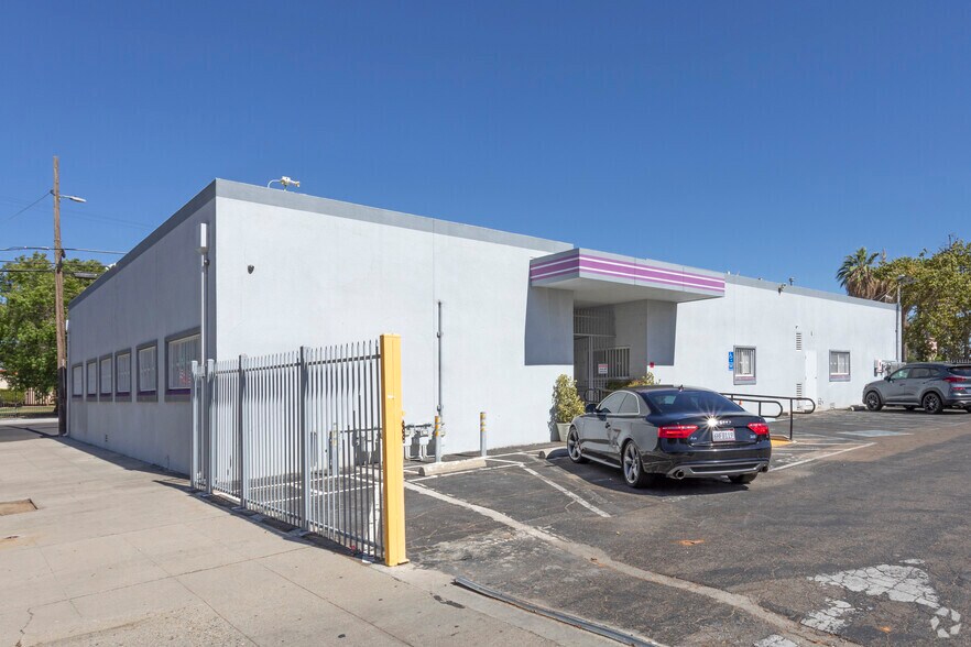 1409 N Fresno St, Fresno, CA à louer - Photo du bâtiment - Image 1 de 5