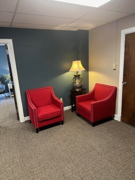 815 Quarrier St, Charleston, WV à louer - Photo intérieure - Image 3 de 12