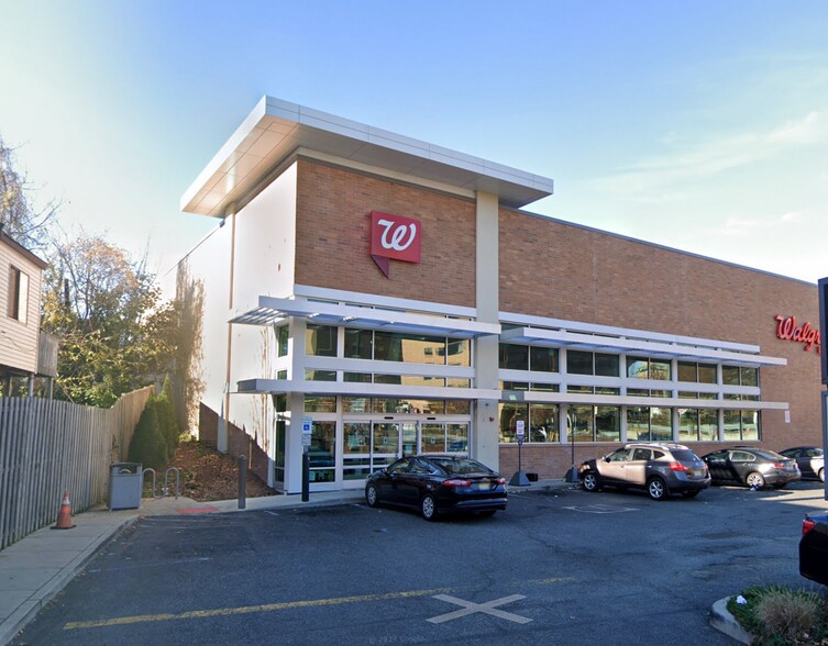 740 Main St, Paterson, NJ for lease - Building Photo - Image 3 of 7