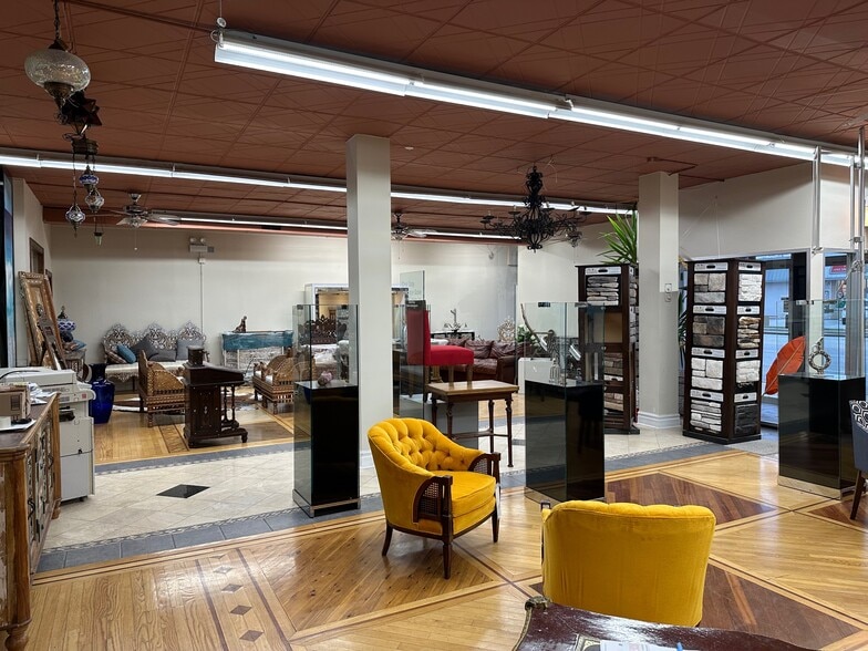 8037 N Milwaukee Ave, Niles, IL for sale - Building Photo - Image 2 of 21