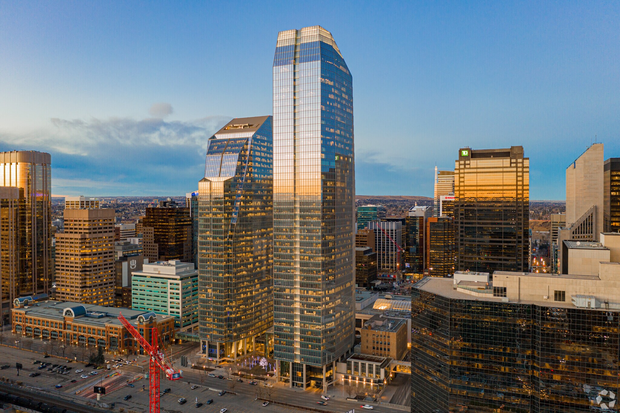 525 8th Ave SW, Calgary, AB à vendre Photo du bâtiment- Image 1 de 1