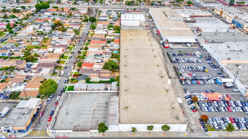 4095 Firestone Blvd, South Gate, CA à louer - Aérien - Image 3 de 8