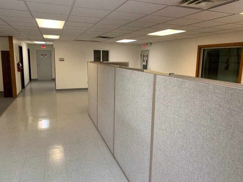 115 S 84th Ave, Wausau, WI à vendre - Photo du bâtiment - Image 3 de 12