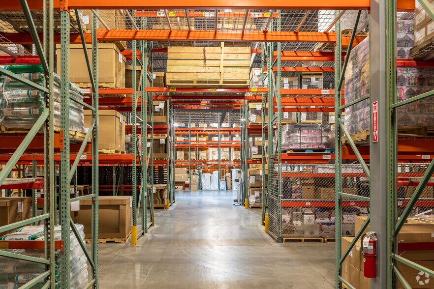 5555 Joliet St, Denver, CO à louer - Photo du bâtiment - Image 3 de 53