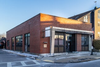Plus de détails pour 256 Main St, Milford, MA - Commerce de détail à louer