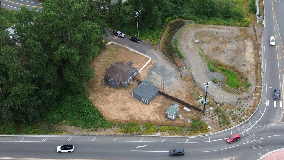 2415 S Lake Stevens Rd, Lake Stevens, WA à vendre - Photo du bâtiment - Image 3 de 4