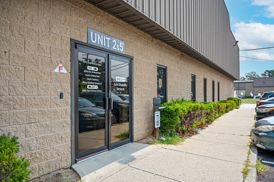 1875 Swarthmore Ave, Lakewood, NJ for lease - Building Photo - Image 3 of 4