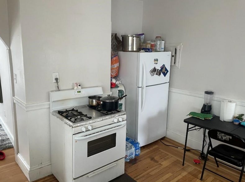 10 Clark Ave, Pawtucket, RI à vendre - Photo du bâtiment - Image 3 de 14