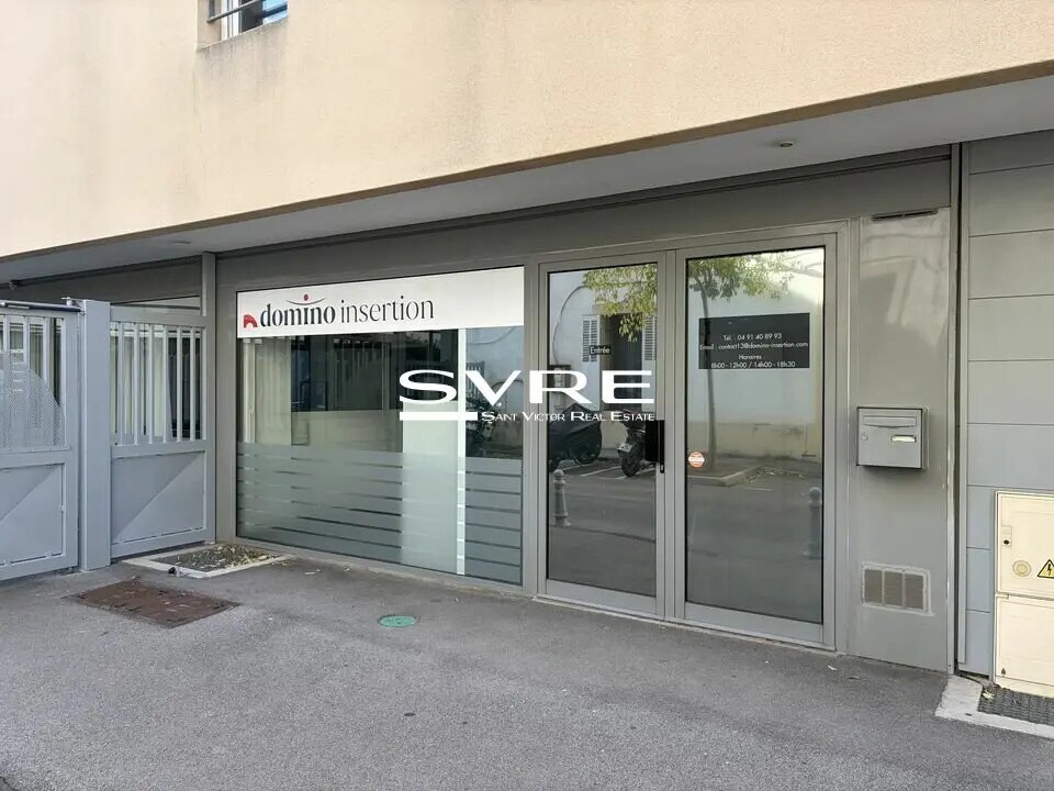 Retail in Marseille for lease Building Photo- Image 1 of 11