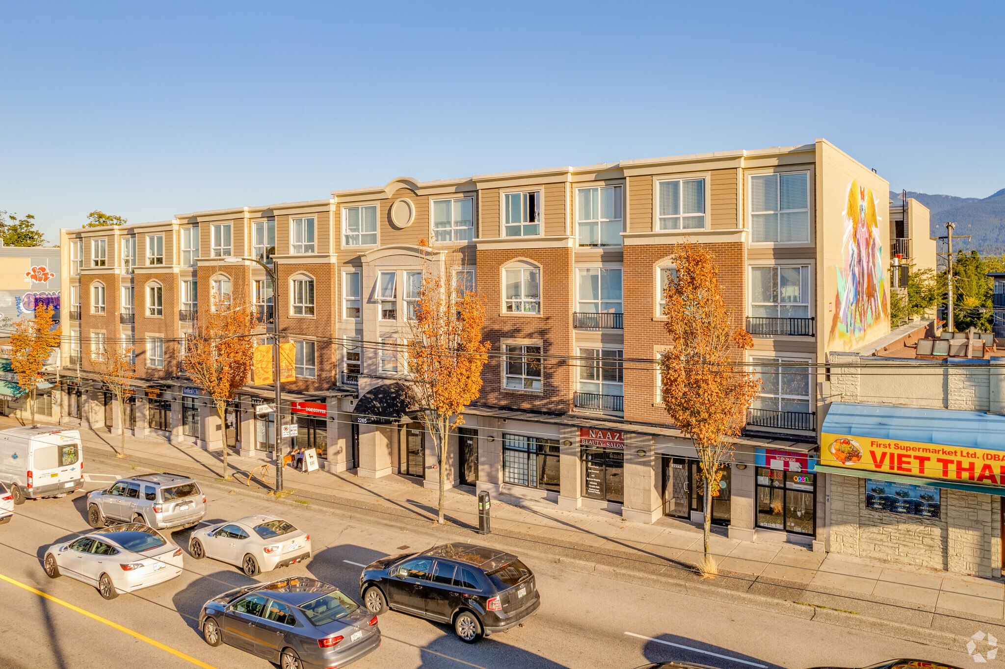 2255-2281 E Hastings St, Vancouver, BC for lease Primary Photo- Image 1 of 6