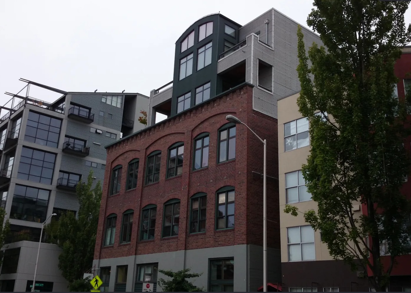 81 Vine St, Seattle, WA à louer Photo du bâtiment- Image 1 de 8