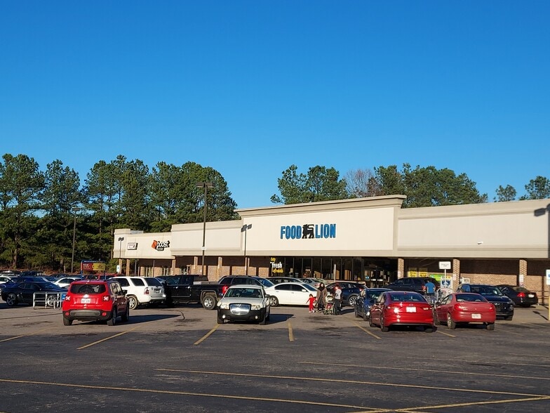 1600 N Garnett St, Henderson, NC for lease - Building Photo - Image 3 of 14