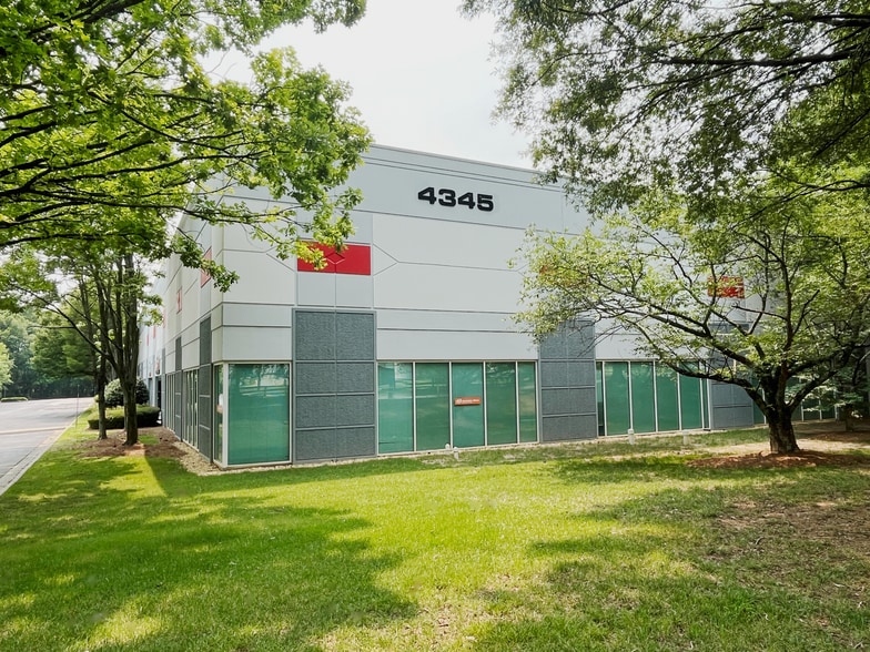 4345 International Pky, Hapeville, GA for lease - Building Photo - Image 1 of 8