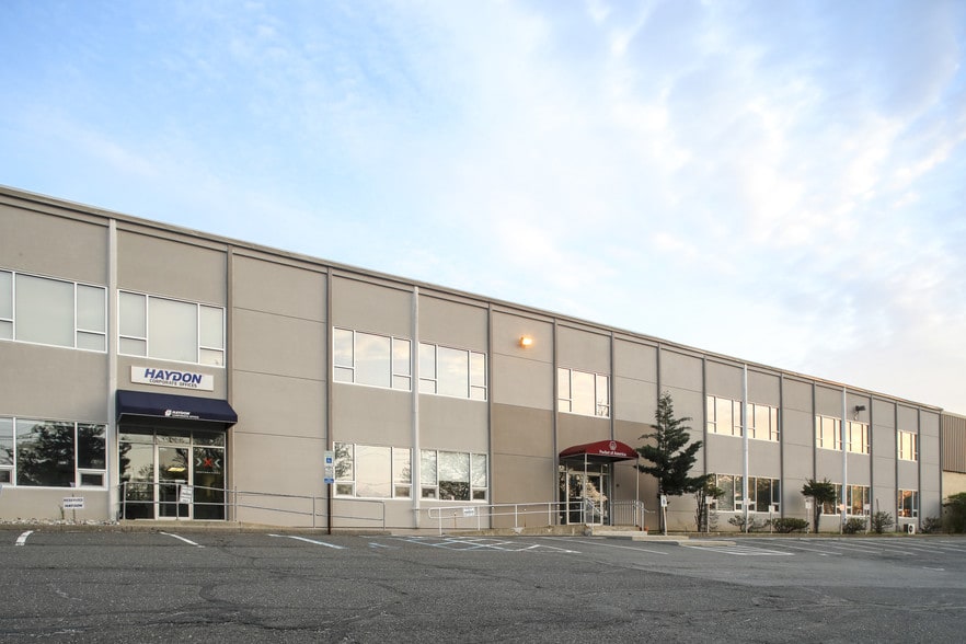 415 Hamburg Tpke, Wayne, NJ for lease - Building Photo - Image 2 of 4