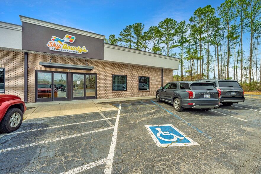 216 Myers Rd, Summerville, SC for lease - Building Photo - Image 1 of 14