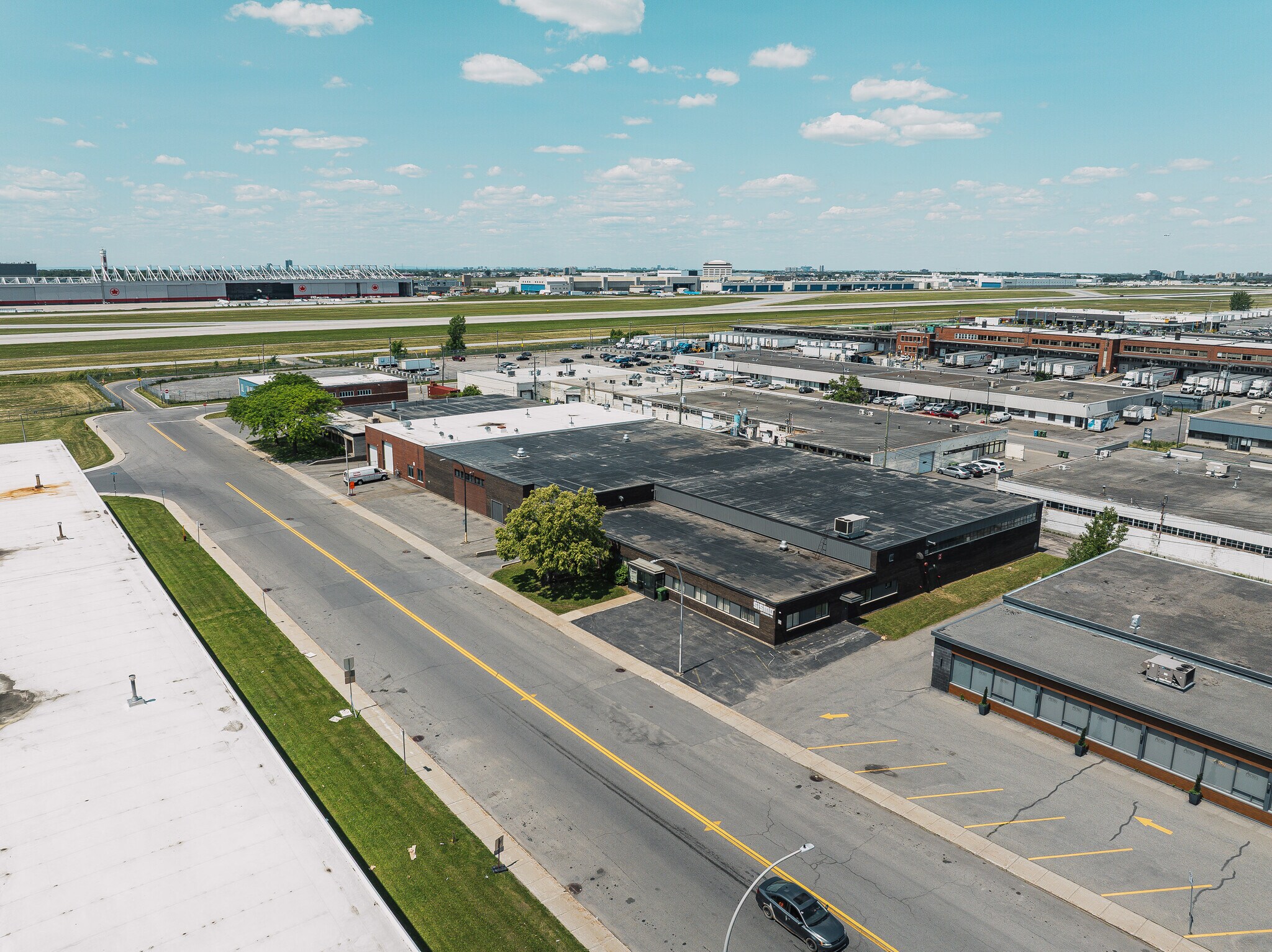 2080-2090 55e Av, Dorval, QC for sale Building Photo- Image 1 of 5