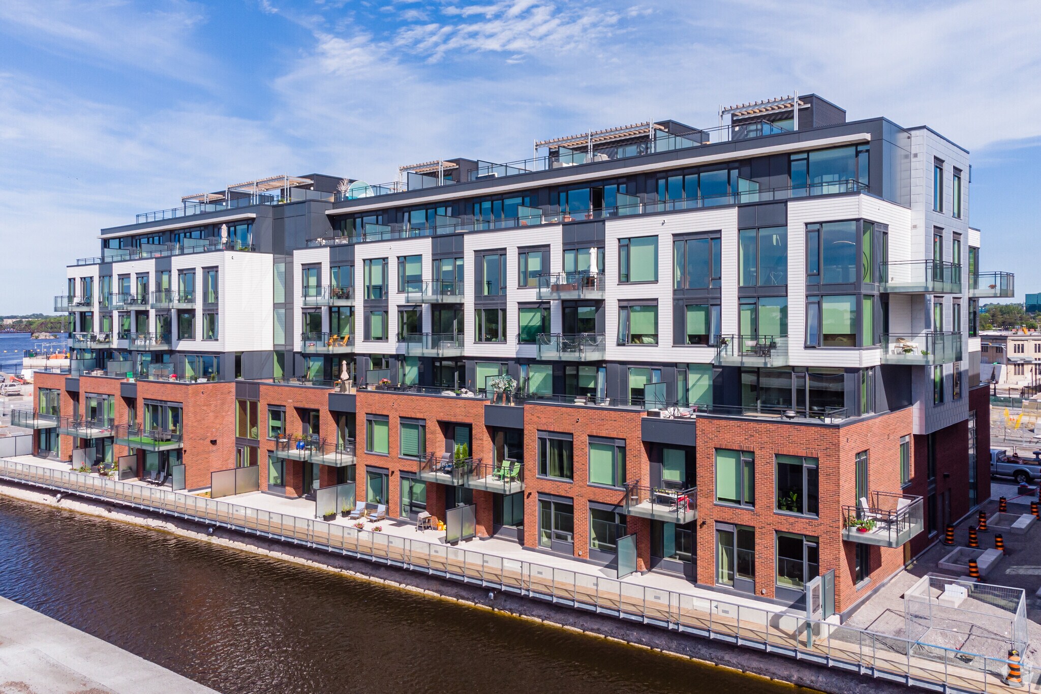 320 Miwate Pvt, Ottawa, ON à louer Photo principale- Image 1 de 4