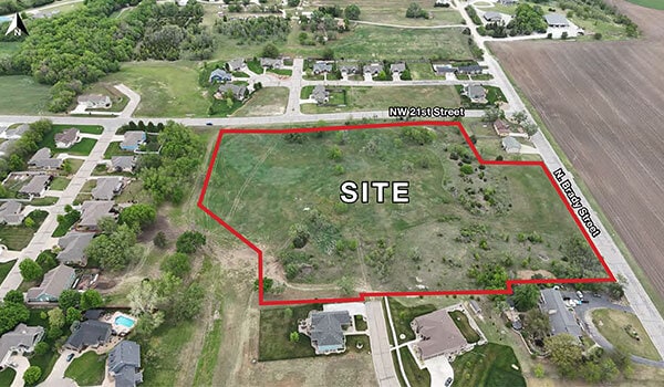 2000-BLK N Brady St, Abilene, KS à vendre Photo du bâtiment- Image 1 de 5