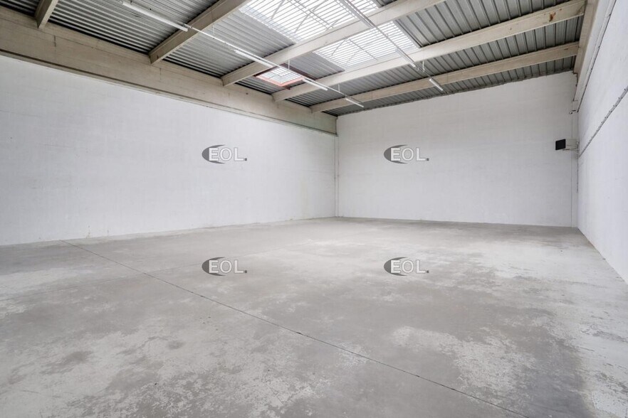 Flex in SAINT-OUEN-L'AUMONE for lease - Interior Photo - Image 2 of 10