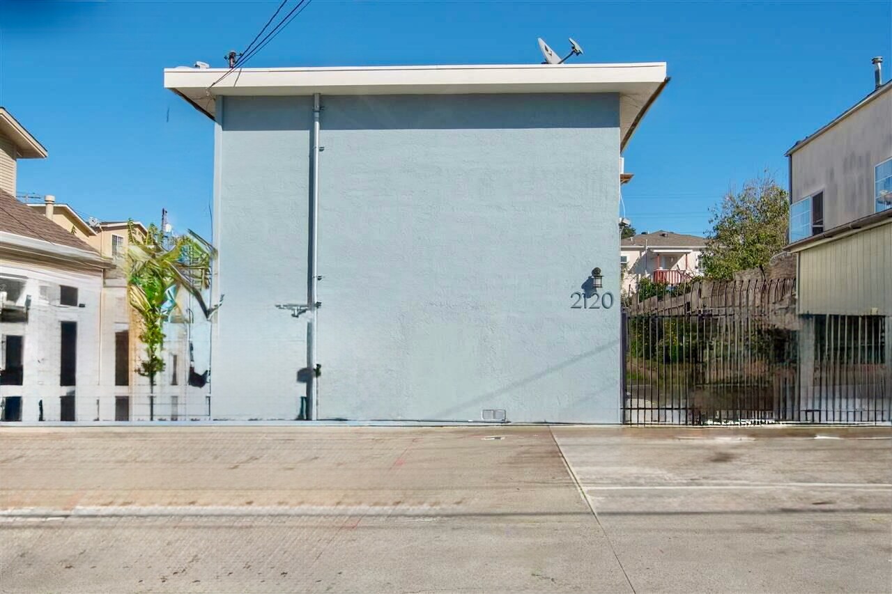2120 E 22nd St, Oakland, CA à vendre Photo du bâtiment- Image 1 de 1