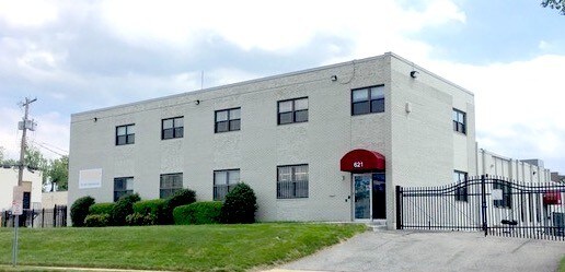 621-641 Lofstrand Ln, Rockville, MD à louer - Photo du bâtiment - Image 3 de 11