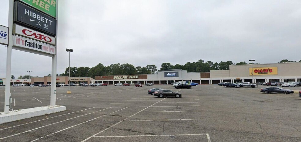9140-9162 Mansfield Rd, Shreveport, LA for lease - Building Photo - Image 1 of 1