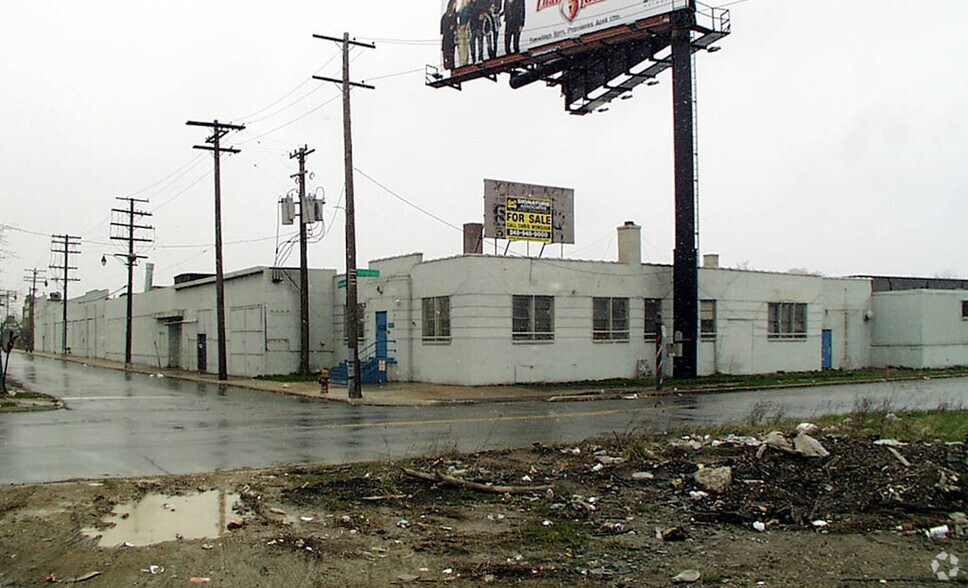 12600-12660 Greenfield Rd, Detroit, MI à vendre - Photo du bâtiment - Image 2 de 15
