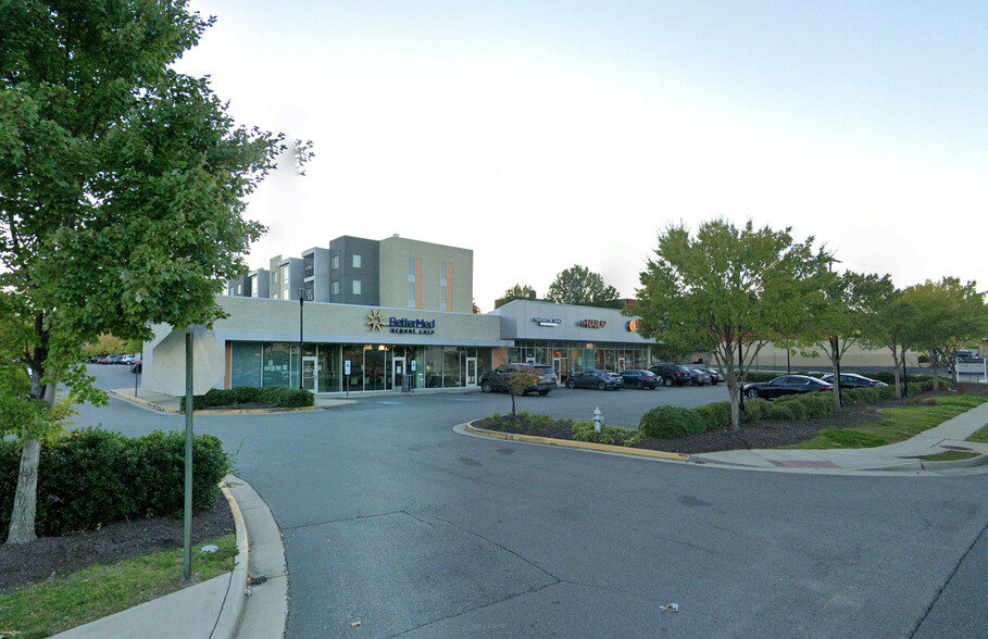 5215-5243 W Broad St, Richmond, VA for lease - Building Photo - Image 1 of 1