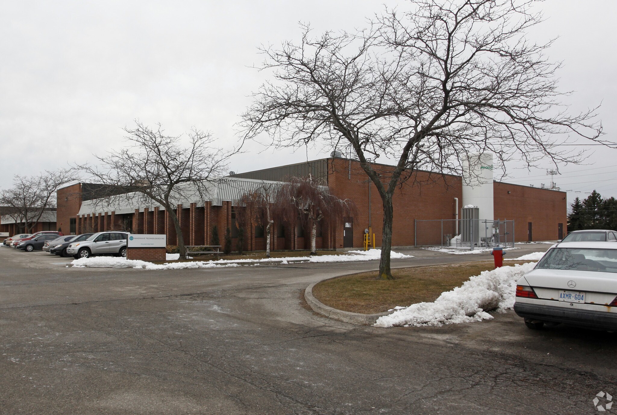 427 Horner Av, Toronto, ON à louer Photo principale- Image 1 de 3