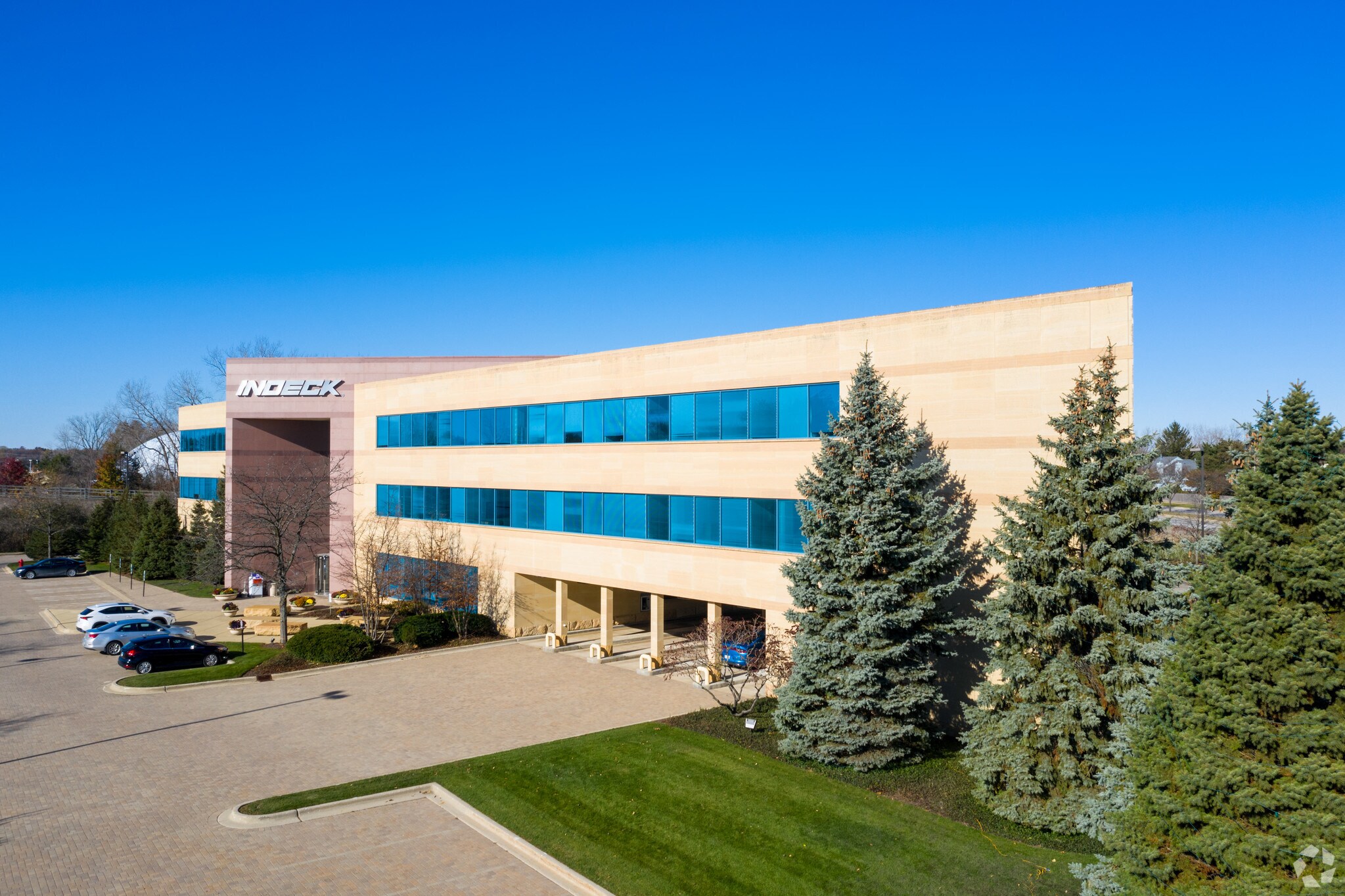 600 N Buffalo Grove Rd, Buffalo Grove, IL à louer Photo du bâtiment- Image 1 de 13