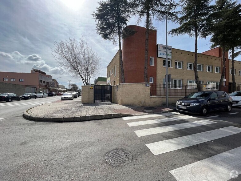 Bureau dans Madrid, Madrid à louer - Photo du bâtiment - Image 2 de 2
