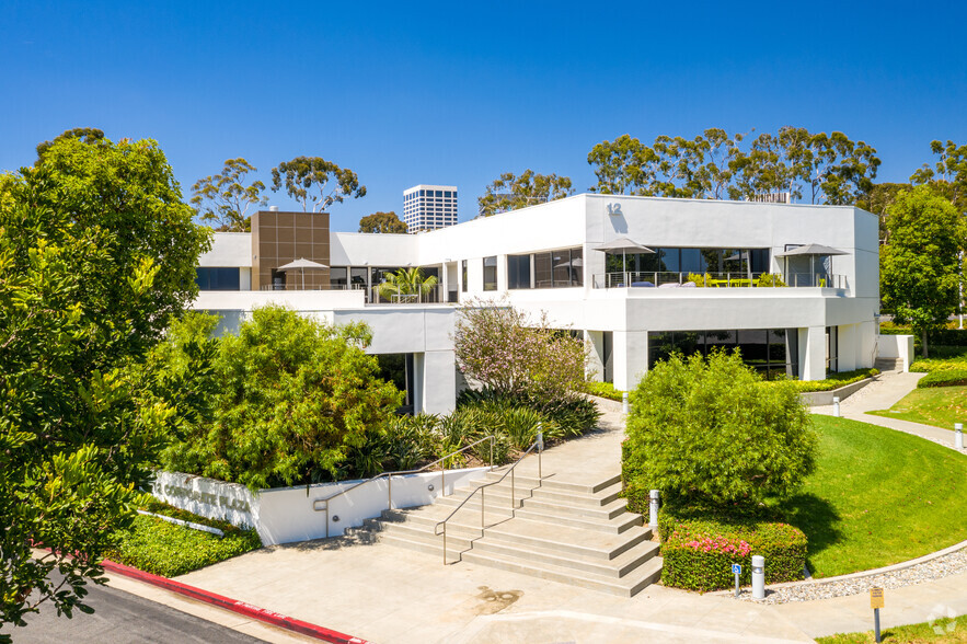 12 Corporate Plaza Dr, Newport Beach, CA for sale - Primary Photo - Image 1 of 12