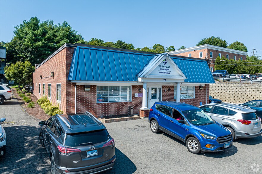 70 Heminway Park Rd, Watertown, CT à louer - Photo du bâtiment - Image 3 de 17