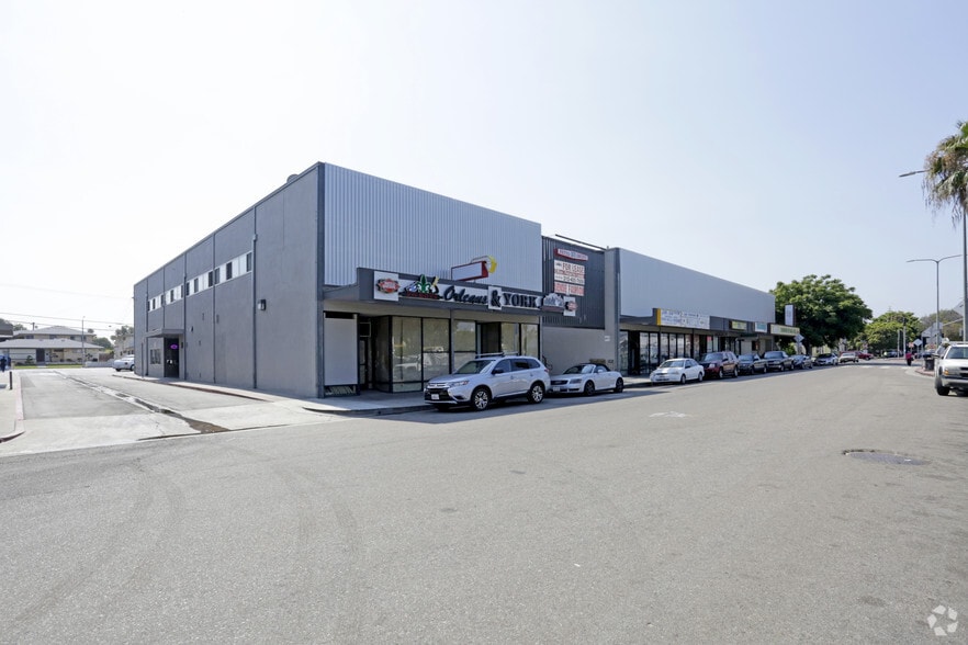 3860 Crenshaw Blvd, Los Angeles, CA for lease - Building Photo - Image 2 of 3