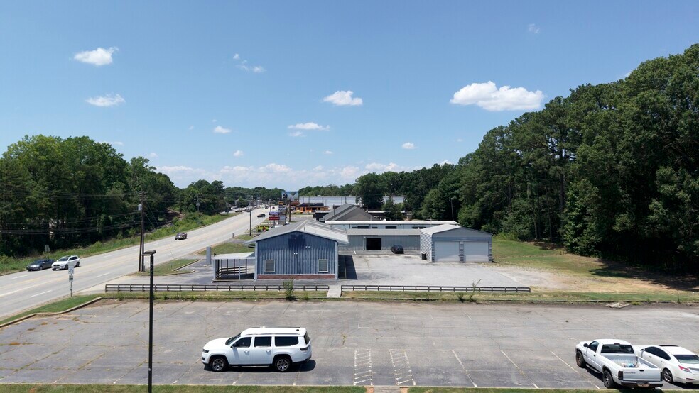 1010 NE Main St, Simpsonville, SC à vendre - Photo du bâtiment - Image 1 de 9