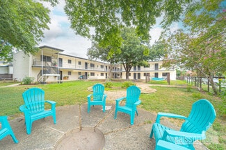 Plus de détails pour 327 E Locust St, San Antonio, TX - Multi-résidentiel à vendre